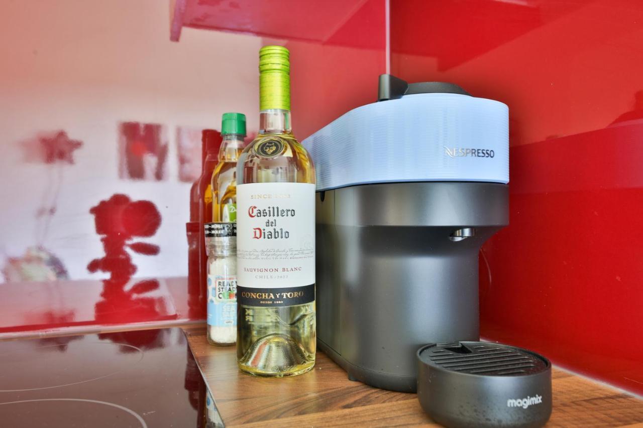 Princess Lofts City Centre Studios With Nespresso Coffee Machines & New Fast Wifi By Stayright Swansea Luaran gambar