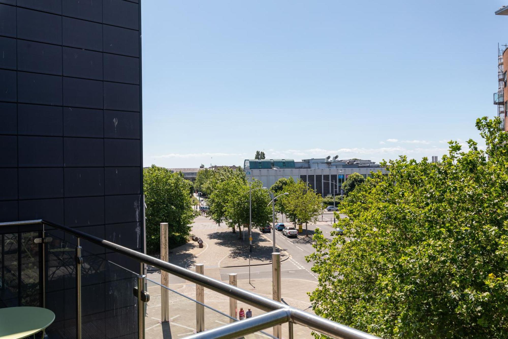 Princess Lofts City Centre Studios With Nespresso Coffee Machines & New Fast Wifi By Stayright Swansea Luaran gambar
