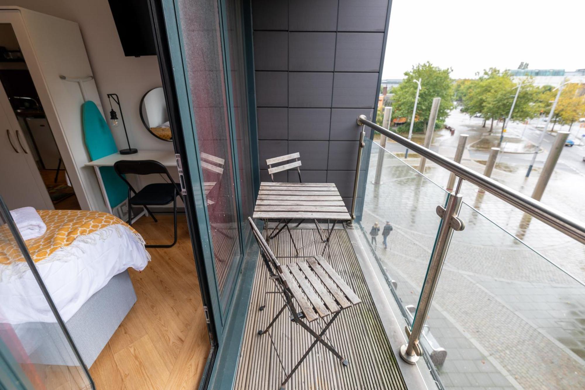 Princess Lofts City Centre Studios With Nespresso Coffee Machines & New Fast Wifi By Stayright Swansea Luaran gambar