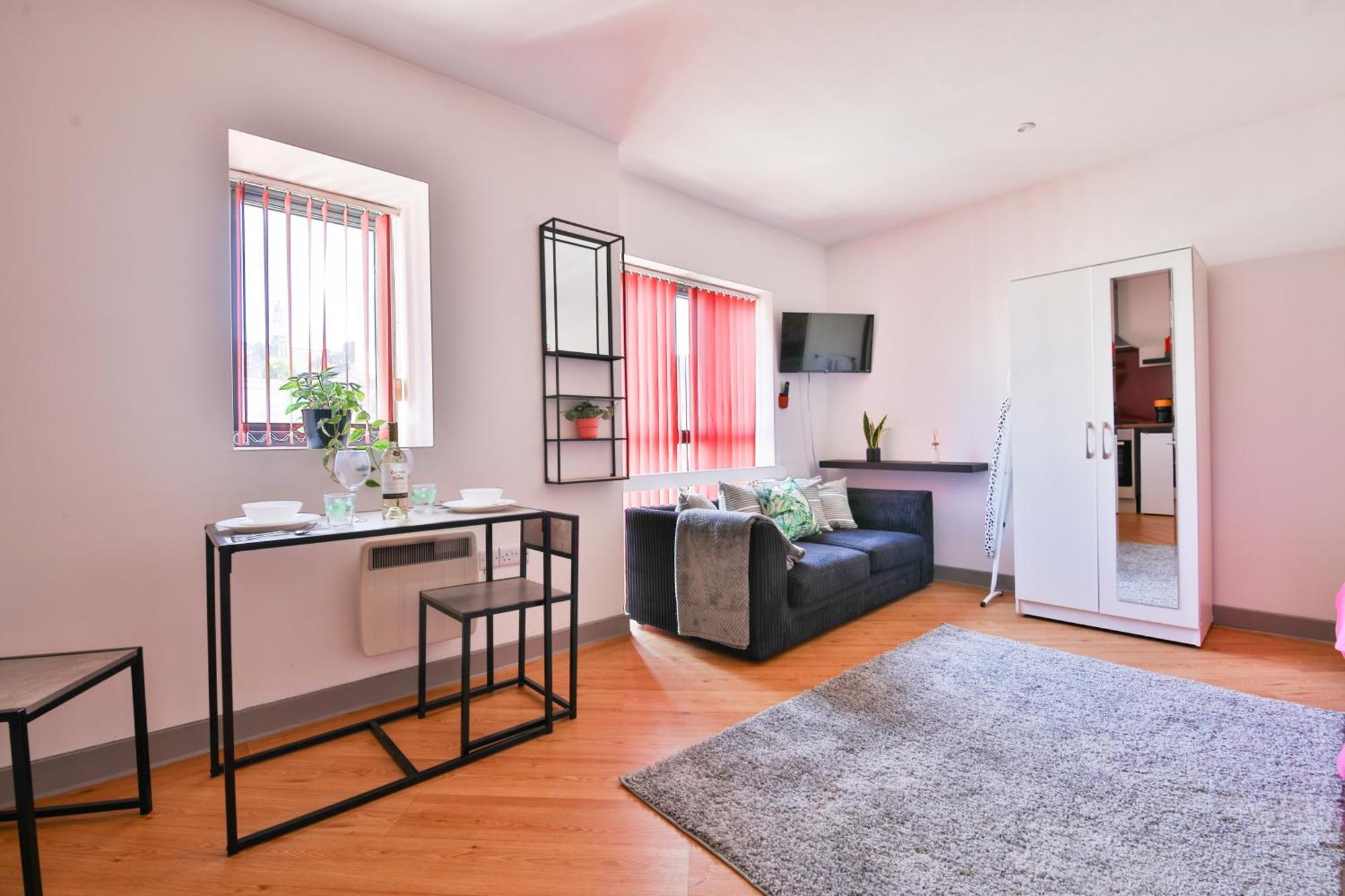 Princess Lofts City Centre Studios With Nespresso Coffee Machines & New Fast Wifi By Stayright Swansea Bilik gambar